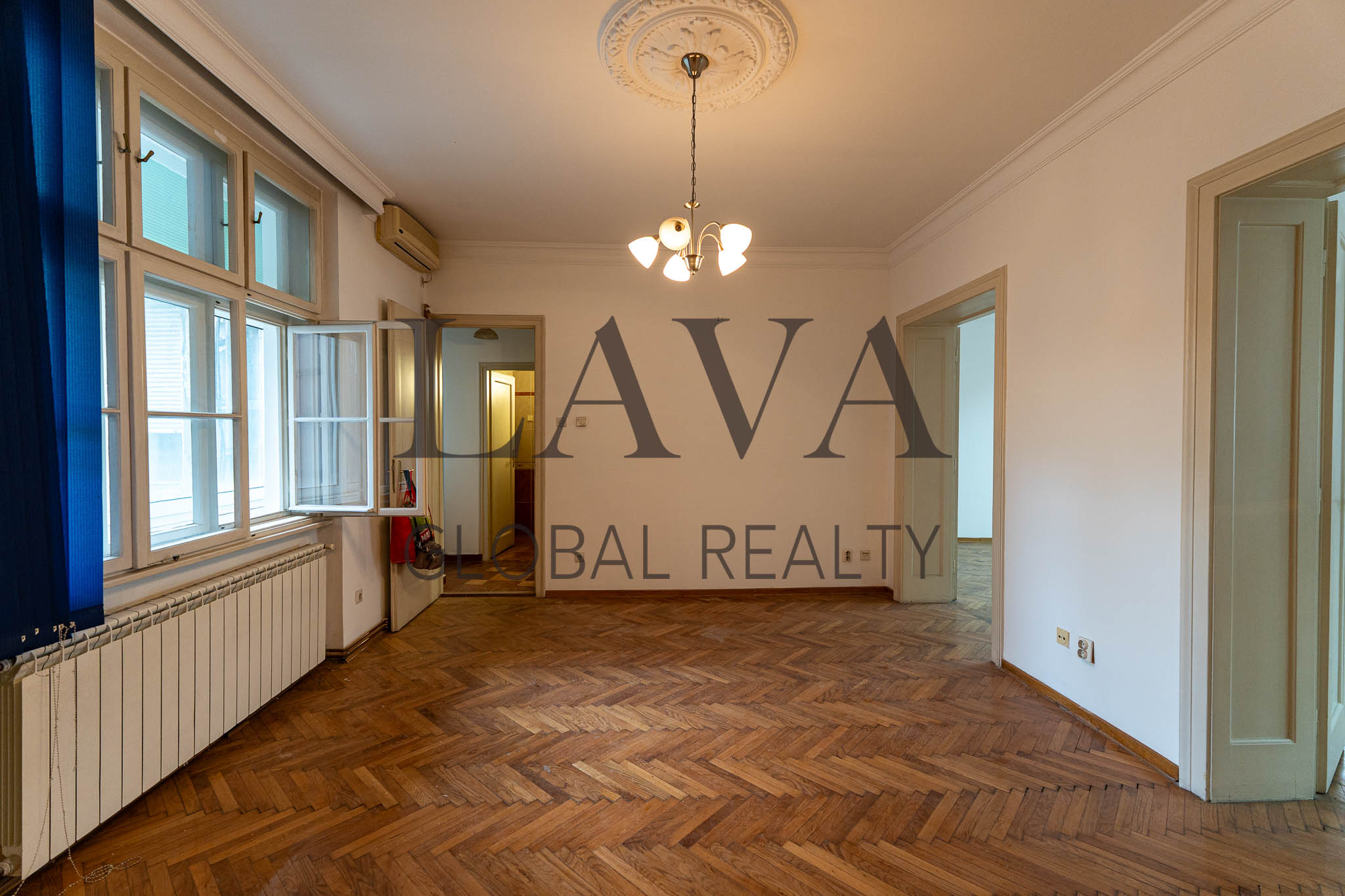 Salonski stan od 104 m² u centru Beograda – idealan za poslovni prostor